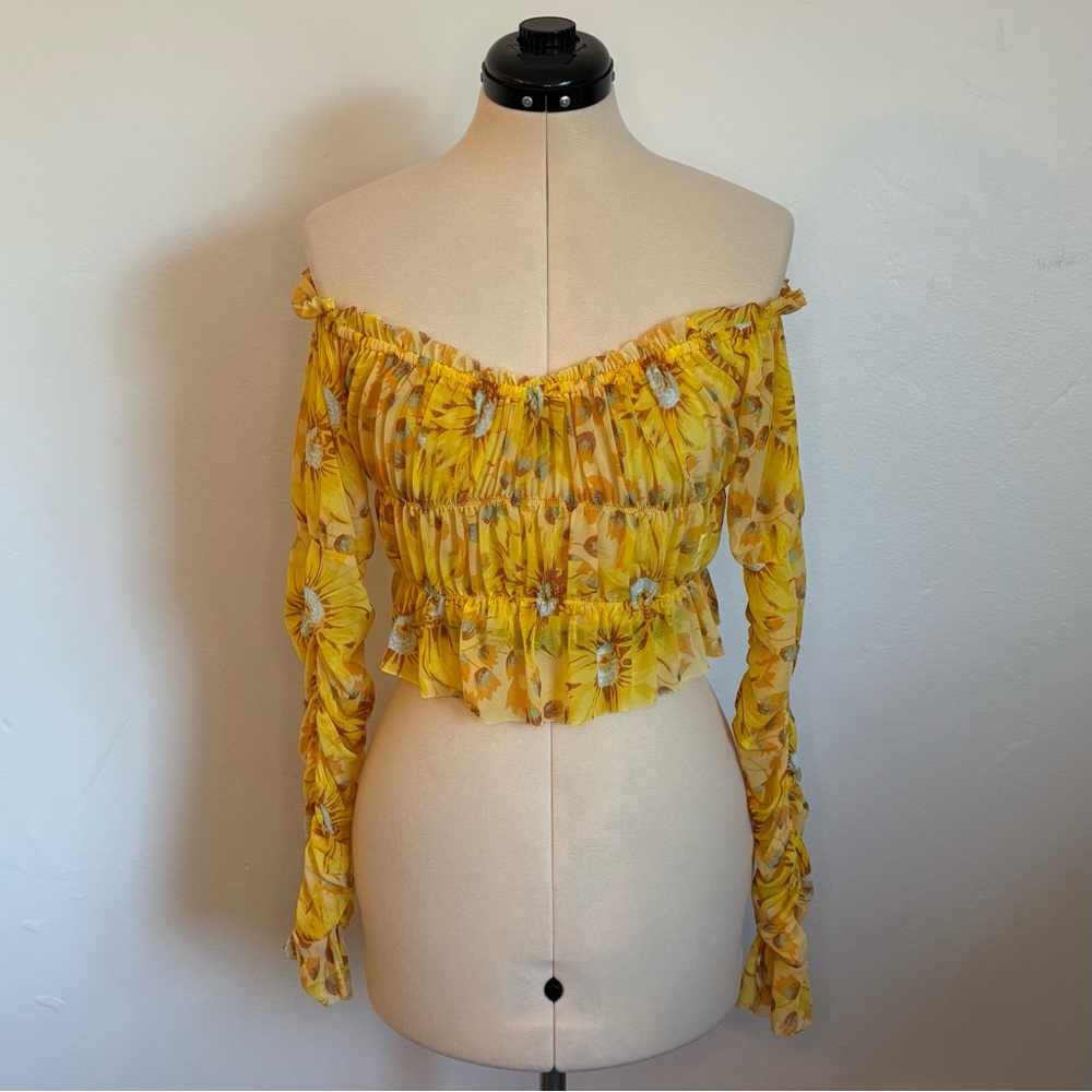 NWT Urban Outfitters Isla Yellow Sunflower Off the Shoulder Sleeve Crop Top, M